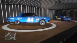 Declasse Tampa GT и Karin Woodlander в Luxury Autos.webp