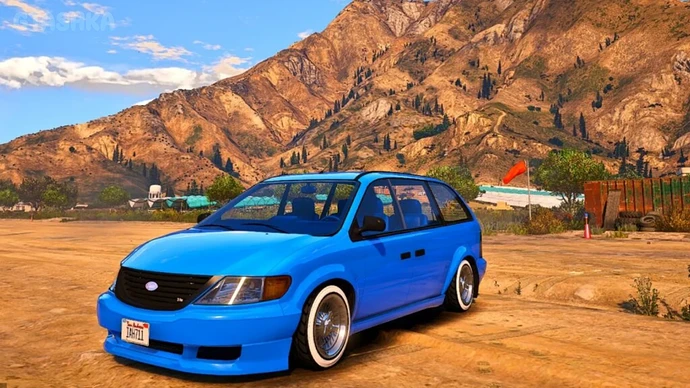 Vapid Minivan Заказной с установленной гидравлической подвеской.